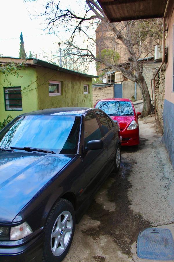 Tiny Old Tbilisi Lägenhet Exteriör bild